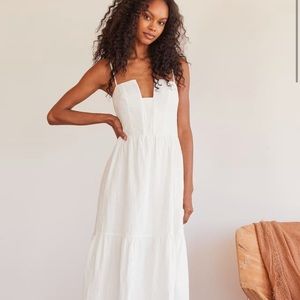 White Sleeveless Tiered MIDI Dress Lulu’s - Bridal Dress